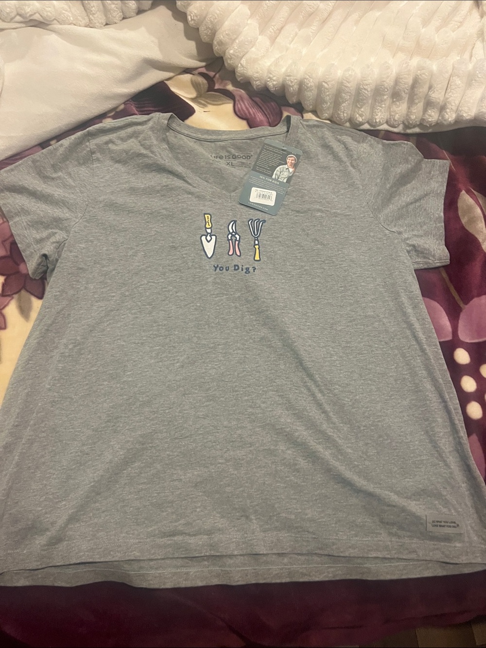 Life is good Women's You Dig? Short Sleeve Vee XL